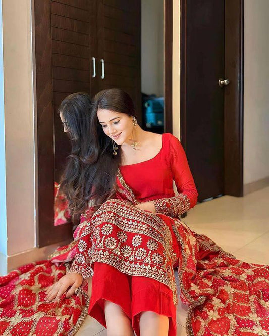 1008 RED PATOLA SUIT ♥️✨