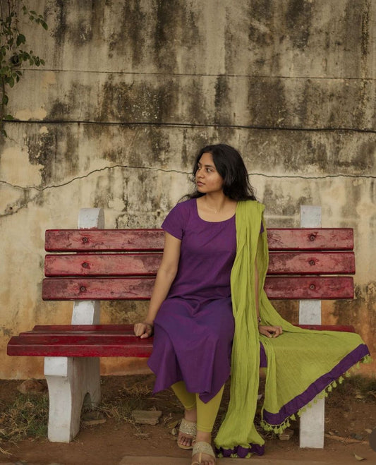 TRISHA KRISHNAN'S TOP WITH DUPPATA