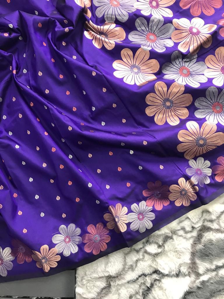 Elegant Lichi Breathable Organic Banarasi Saree