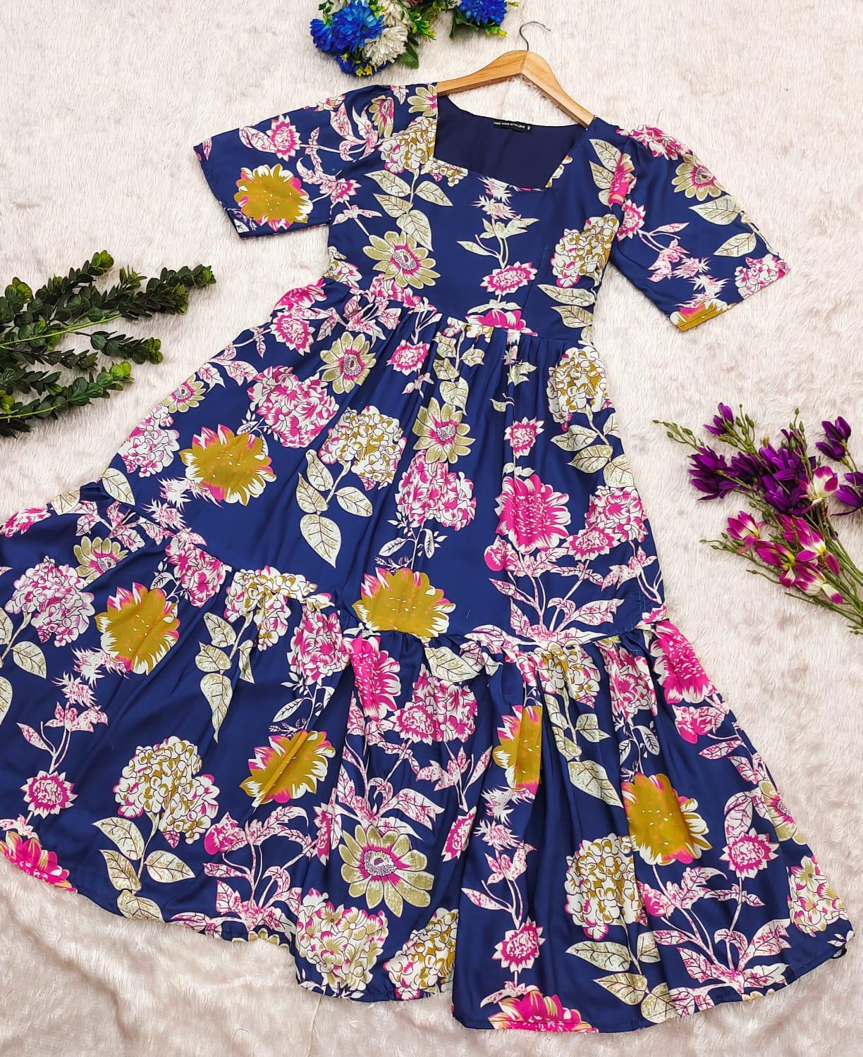 Snowdrop Maxi Floral Dress: Breezy Comfort