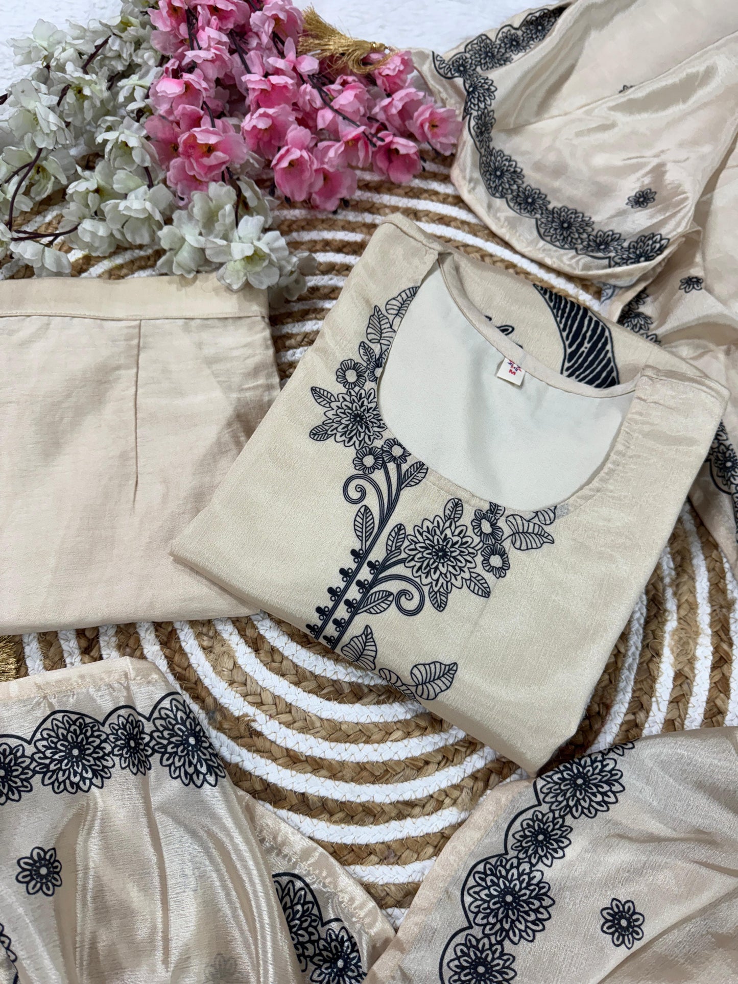 Chinnon Silk Party Wear 3 PCs Set: Elegant & Stylish