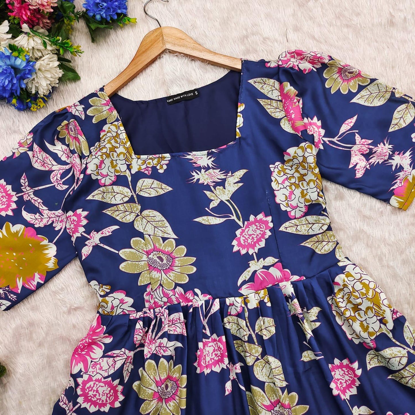 Snowdrop Maxi Floral Dress: Breezy Comfort