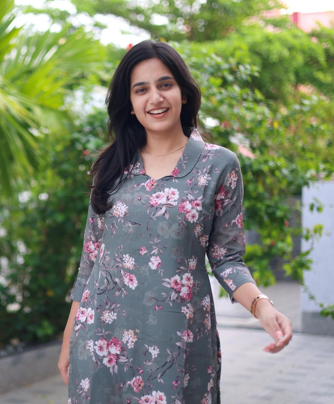 Verdant Valley - Floral Printed Kurti